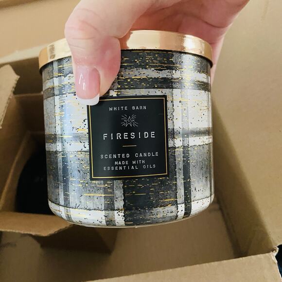 White Barn FIRESIDE Bath & Body Works 3-Wick Candle HTF Plaid Jar Fireplace New - Picture 1 of 1
